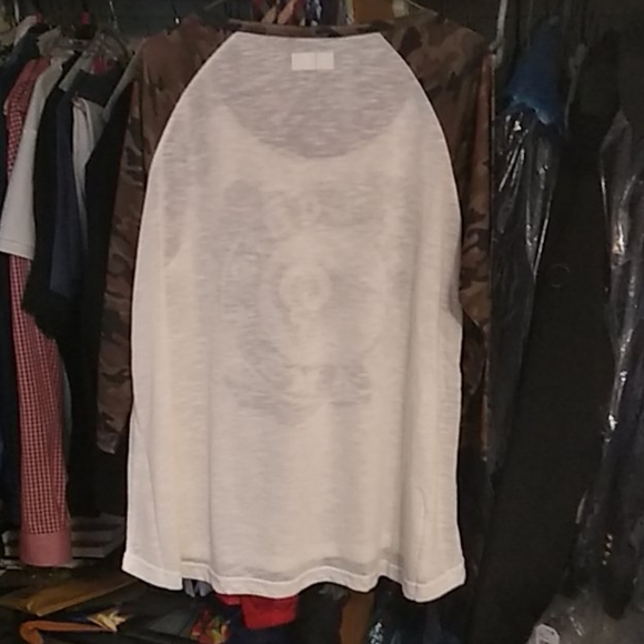 Throwback St. Louis Rams G-III 4Her Camo Sleeve T-Shirt - Picture 5 of 10